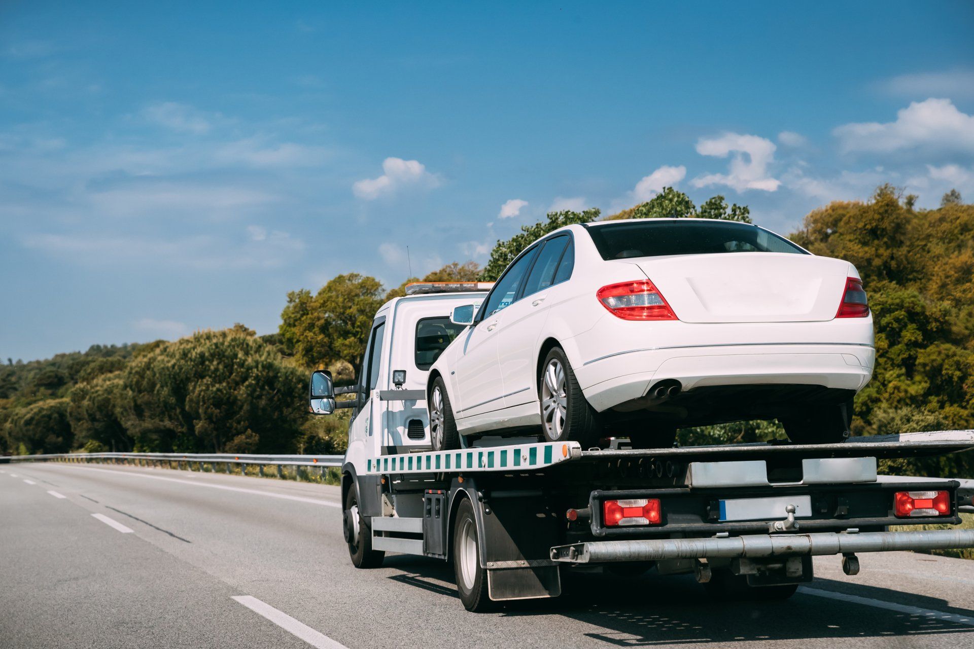 The Crucial Role of Roadside Assistance and Breakdown Recovery Plans