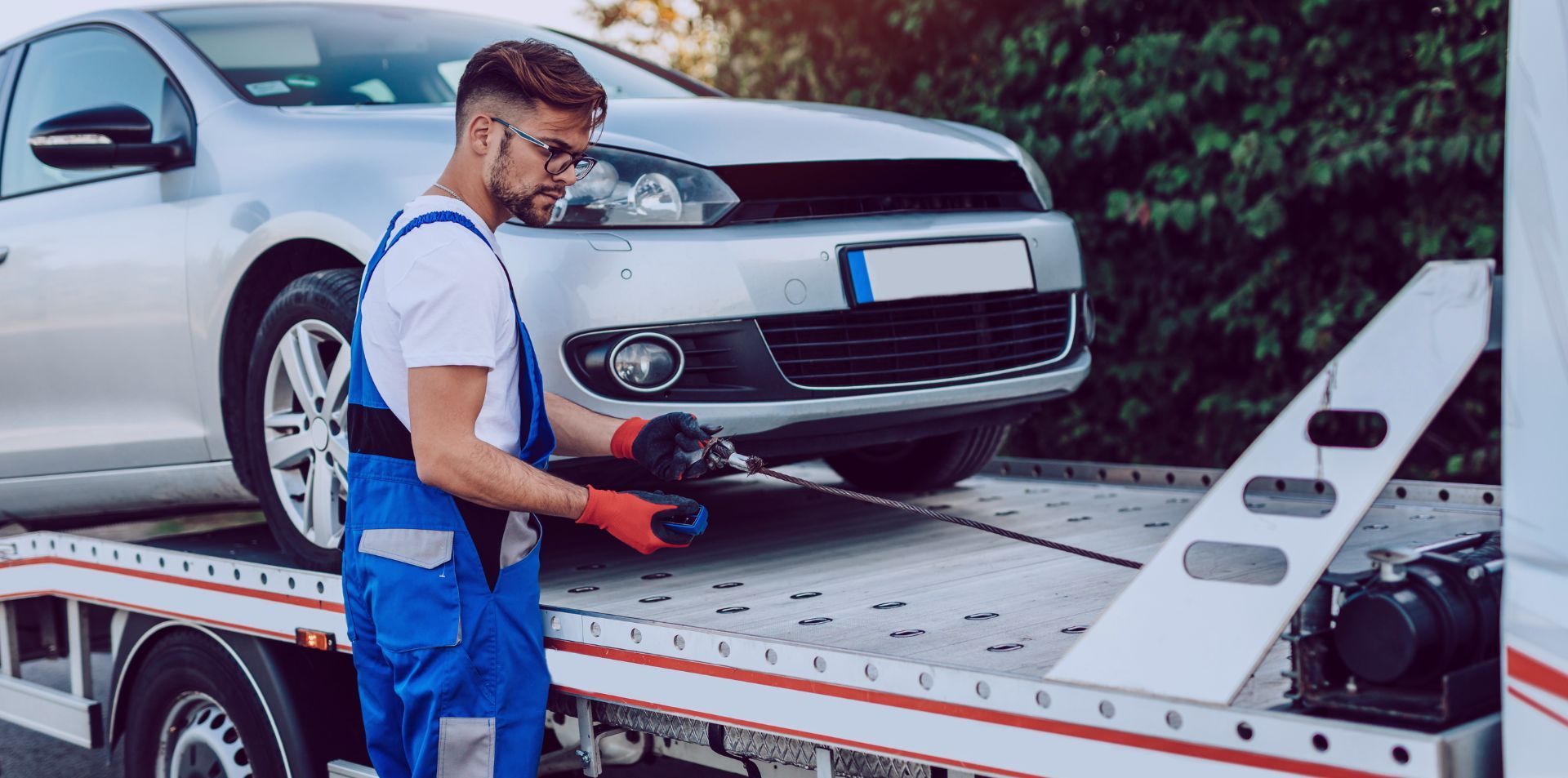 Commercial Vehicle Recovery: Truck, Van, and Fleet Services